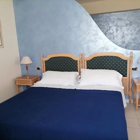 Partenone Resort Hotel Riace Marina Exterior photo