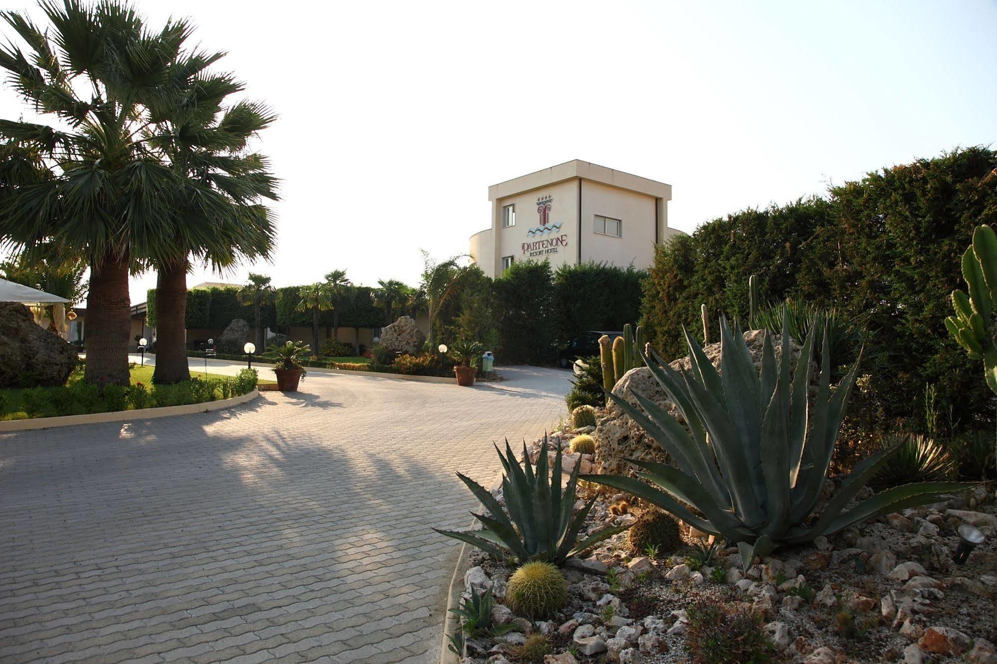 Partenone Resort Hotel Riace Marina Exterior photo